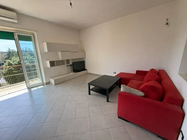 4 VANI IN ZONA COOP MASSA MARITTIMA